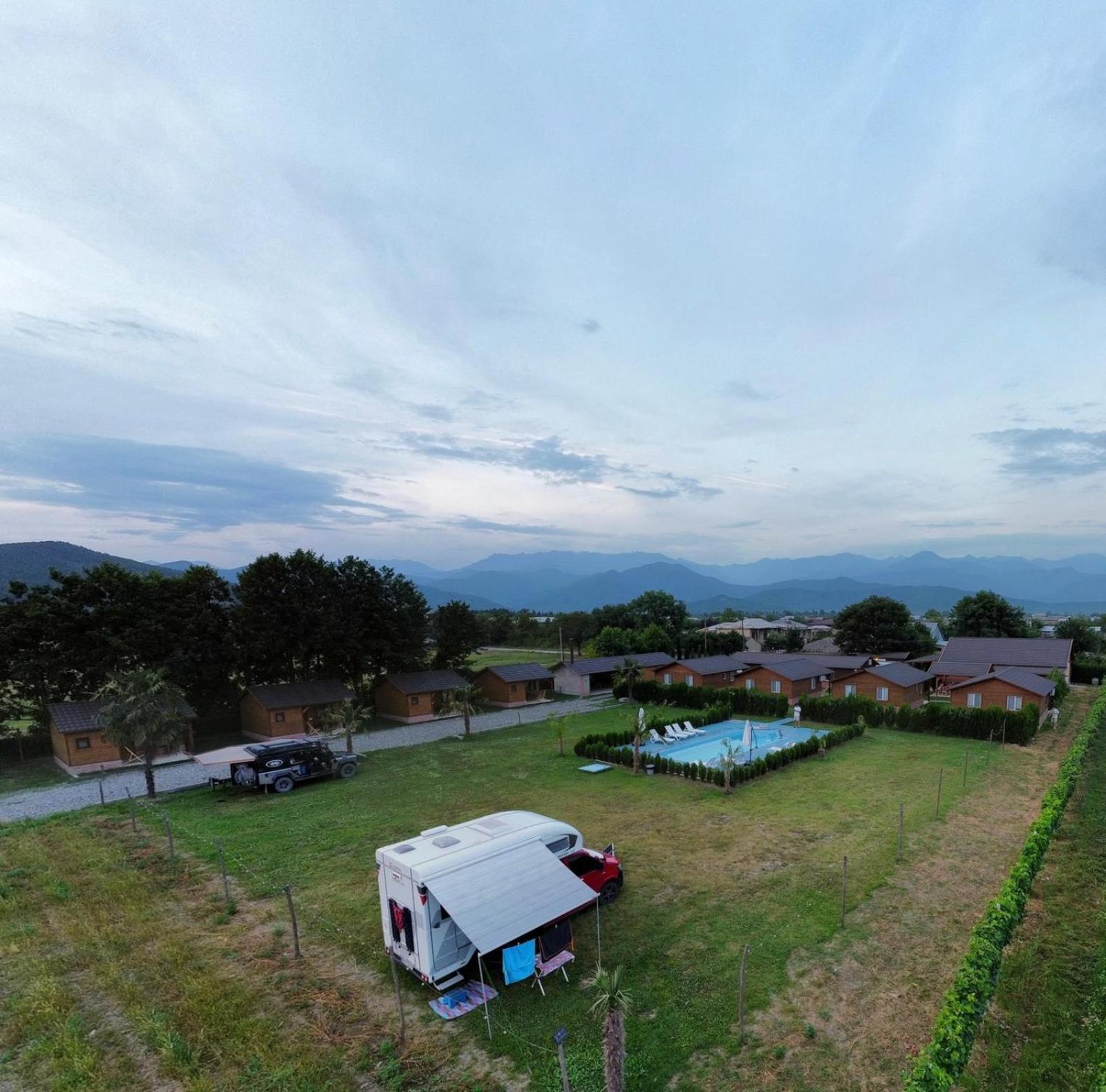 Finca Idoize Camping Hotel Akhmeta Exteriér fotografie